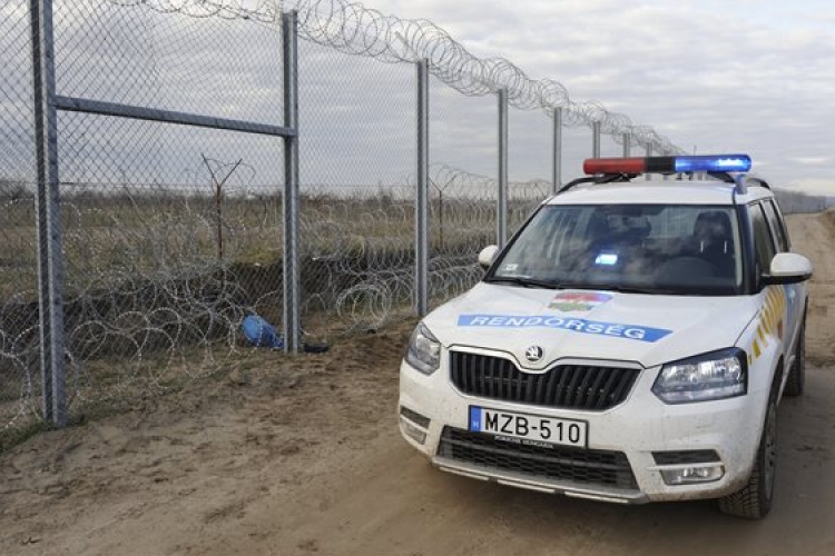 Több mint háromszáz határsértőt fogtak el a hétvégén