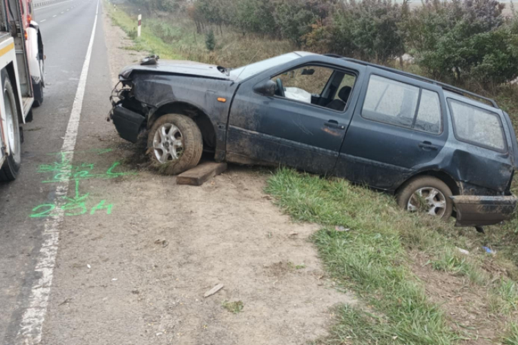  Árokba csapódott egy autó Törökszentmiklósnál