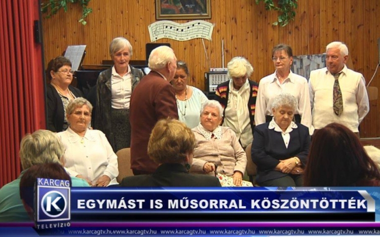 EGYMÁST IS MŰSORRAL KÖSZÖNTÖTTÉK