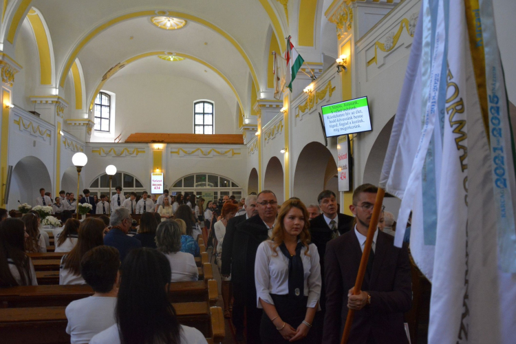 TANÉVZÁRÓ ISTENTISZTELET A NAGYKUNREFIBEN