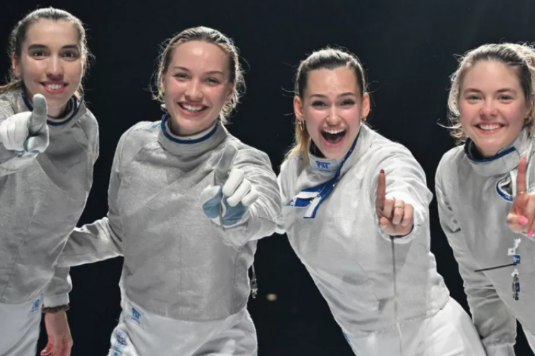 Vívó-vb - Aranyérmes a női kardcsapat