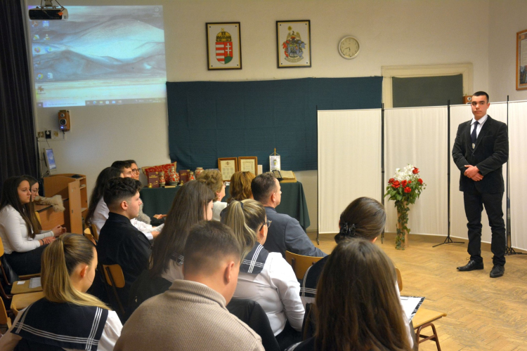 WASS ALBERT - EMLÉKEST