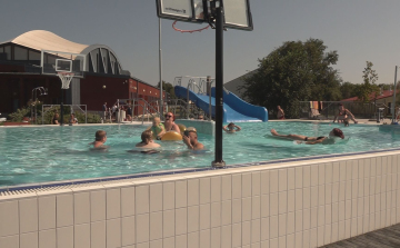 NŐTT A VENDÉGFORGALOM AZ AKÁCLIGET GYÓGY-ÉS STRANDFÜRDŐBEN