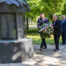 Koszorúzás a Hősök Napja alkalmából