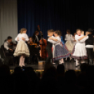 A második adventi gyertya meggyújtása