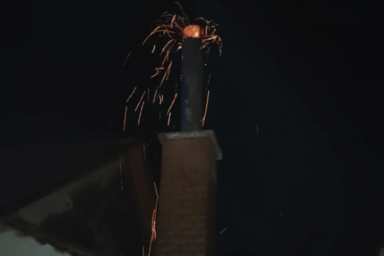  Kéménytűz miatt vált fűthetetlenné egy kisújszállási ház