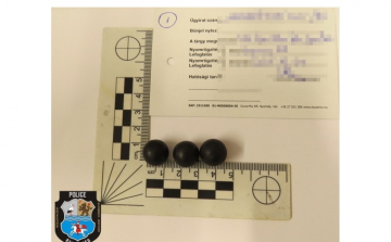 Vitarendezés pisztollyal és baseballütővel 