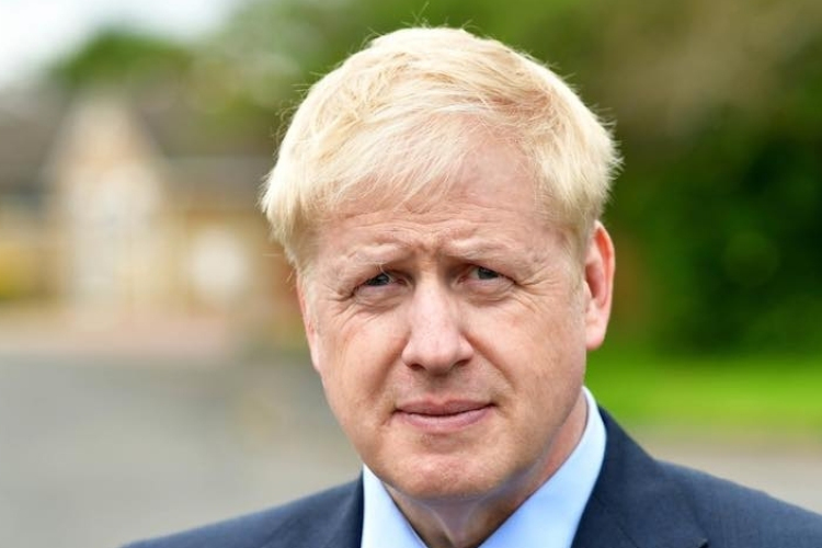Megbírságolták a brit kormányfőt a buli miatt