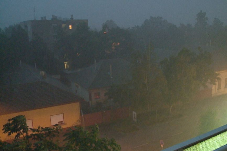 A vasúti aluljárót öntötte el a víz