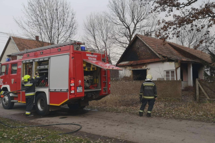  Egy ház két szobája égett Jászárokszálláson