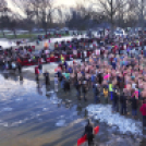 Rekordszámú fürdőző vett részt az idei Tisza-tavi Jeges Fürdésen!