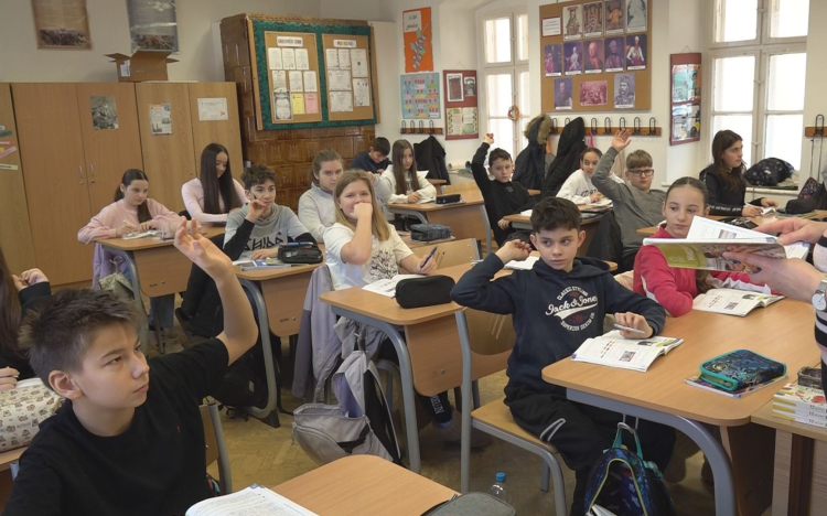 PROGRAMOKBAN GAZDAG FÉLÉV A REFI ÁLTALÁNOSBAN