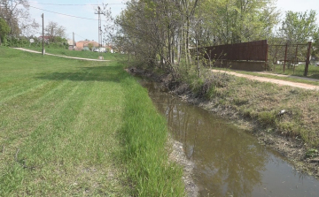 ISZAPBA MERÜLT FÉRFIT MENTETTEK TÚRKEVÉN