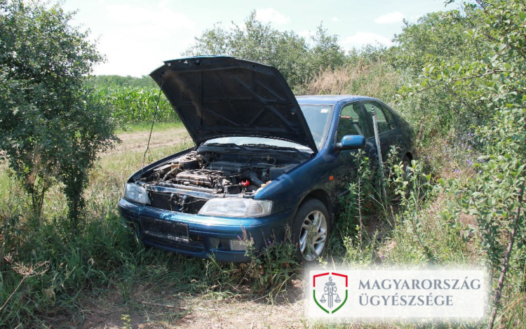 Autóval szökött meg a bűnügyi felügyeletből a tiszajenői férfi