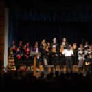 Az első adventi gyertya meggyújtása