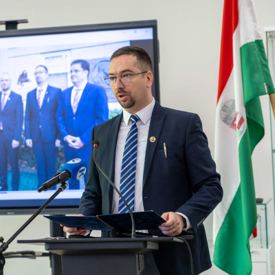 „Két nemzet, egy eszme” – Konferencia Karcagon.