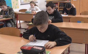 VERSENYLÁZ A „KOVÁTS”-BAN