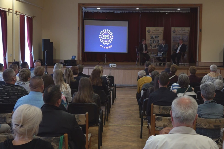 VOKS 2025 FÓRUM KISÚJSZÁLLÁSON