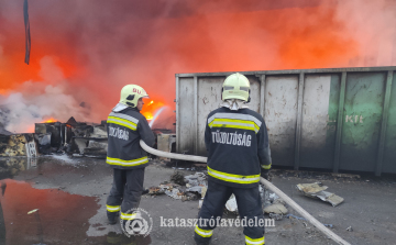  Tűz keletkezett egy karcagi üzemben