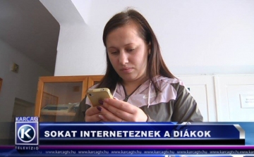 SOKAT INTERNETEZNEK A DIÁKOK