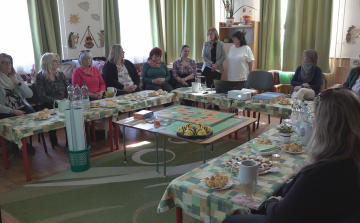 „JÁTSSZ ÉS FEJLESSZ ZÜMIVEL”