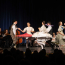 A második adventi gyertya meggyújtása