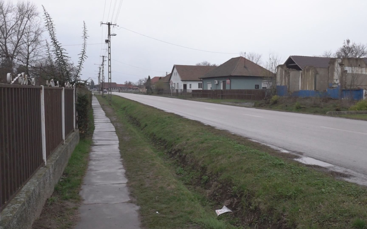 FEGYHÁZAT ÉRT A TÍZEZER FORINTOS LOPÁS