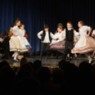 A második adventi gyertya meggyújtása