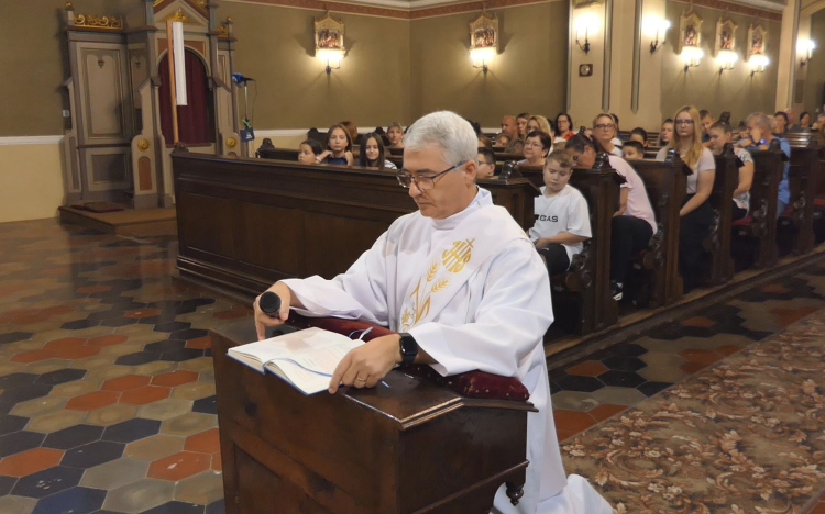 NYITOTT TEMPLOMOK NAPJA