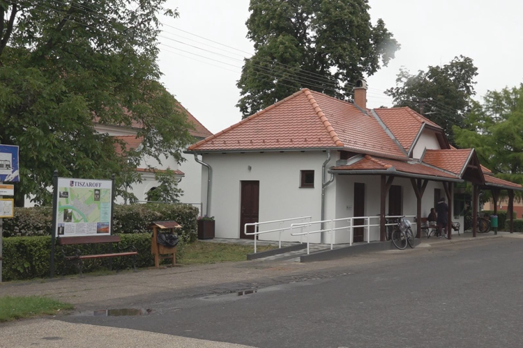 PROJEKTZÁRÓ RENDEZVÉNY TISZAROFFON