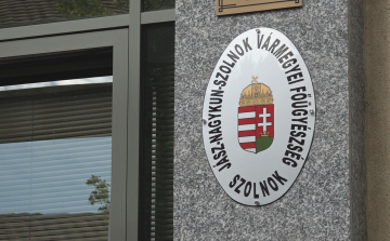 KÉTSZER IS RÁTÁMADT HAJLÉKTALANTÁRSÁRA