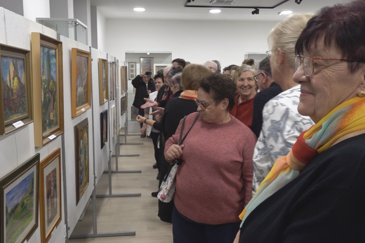 KÖZÖS KÉPZŐMŰVÉSZETI KIÁLLÍTÁS NYÍLT