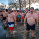 Rekordszámú fürdőző vett részt az idei Tisza-tavi Jeges Fürdésen!