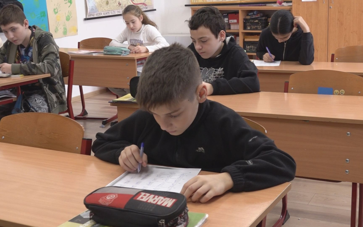 VERSENYLÁZ A „KOVÁTS”-BAN