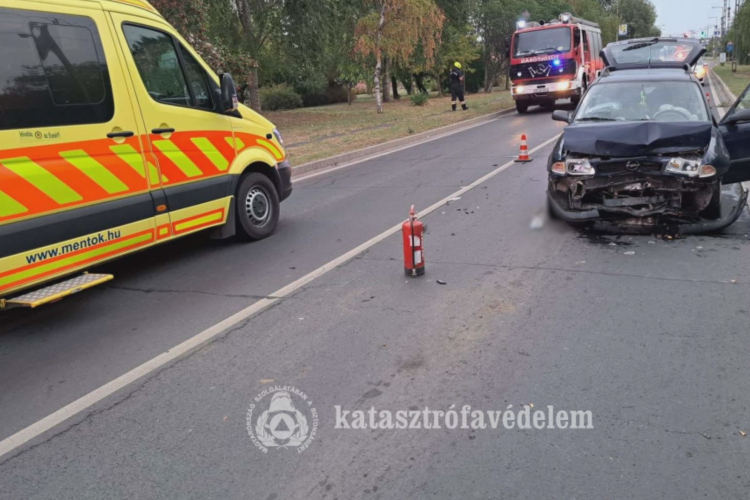  Három autó karambolozott Tiszafüreden
