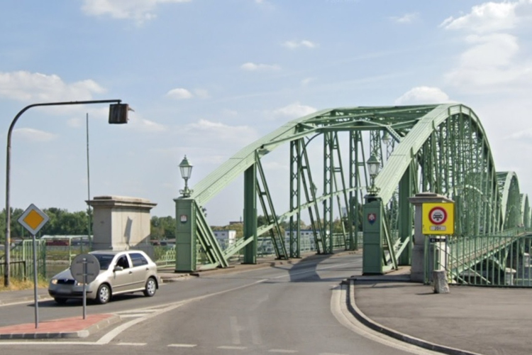 Szlovákia a száj- és körömfájás betegség miatt ideiglenesen felújítja az ellenőrzéseket a magyar és osztrák határon