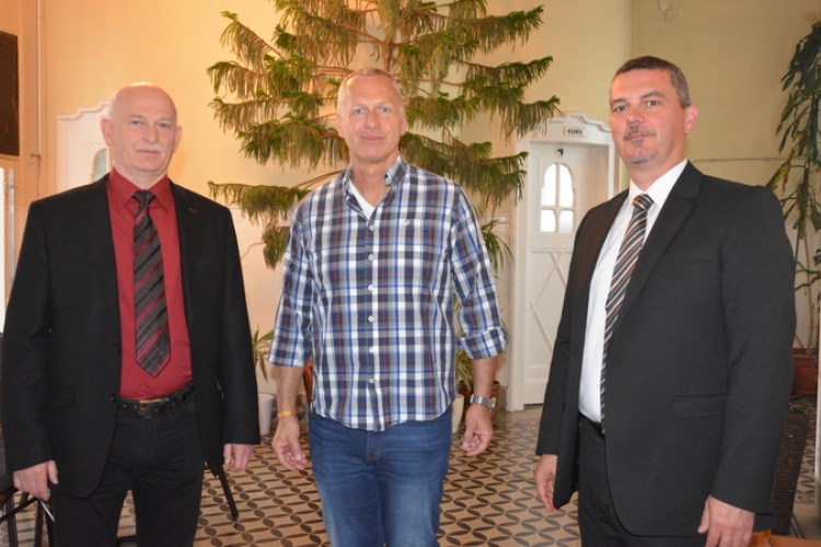 Georg Spöttle Karcagon