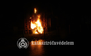  Elektromos kapcsolószekrény égett Mezőtúron