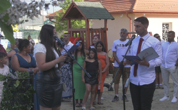 ELBALLAGTAK A „MARISTÁSOK”
