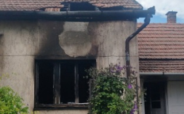  Szoba égett egy abádszalóki házban