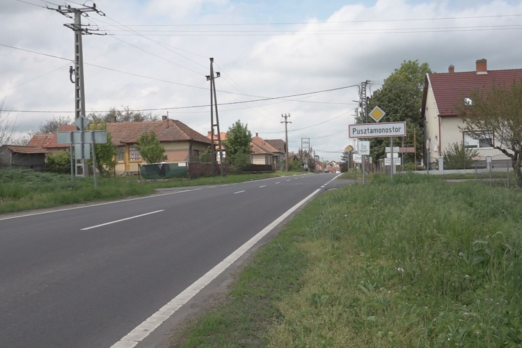 MEG AKARTA ÖLNI AZ INTÉZKEDŐ RENDŐRT