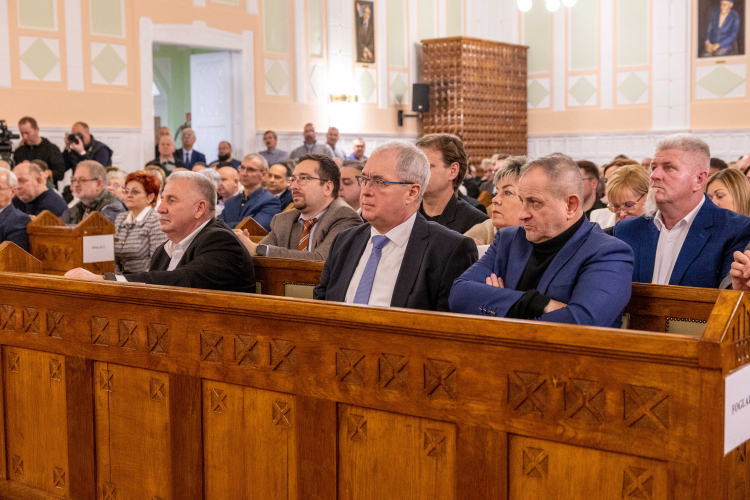 Szijjártó Péter fóruma