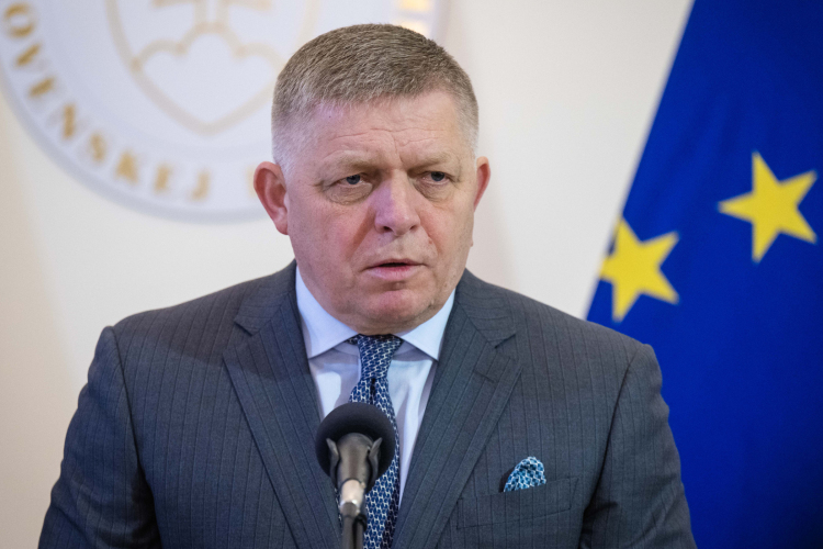 Robert Fico: Szlovákiának el kellene utasítania a Béketanácsba kapott meghívást