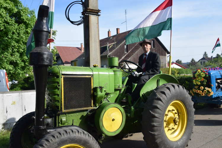 Elballagtak a Szentannaisok