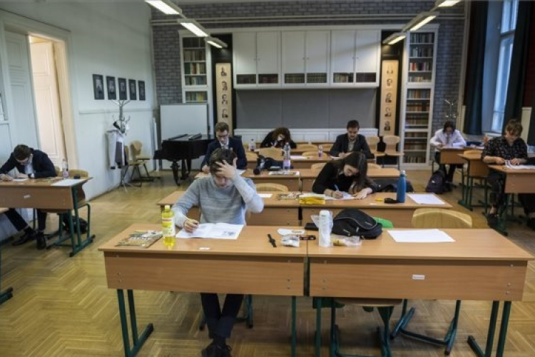 Az angol írásbelikkel megkezdődnek az idegen nyelvi vizsgák