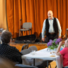 Mesekocsma a könyvtárban