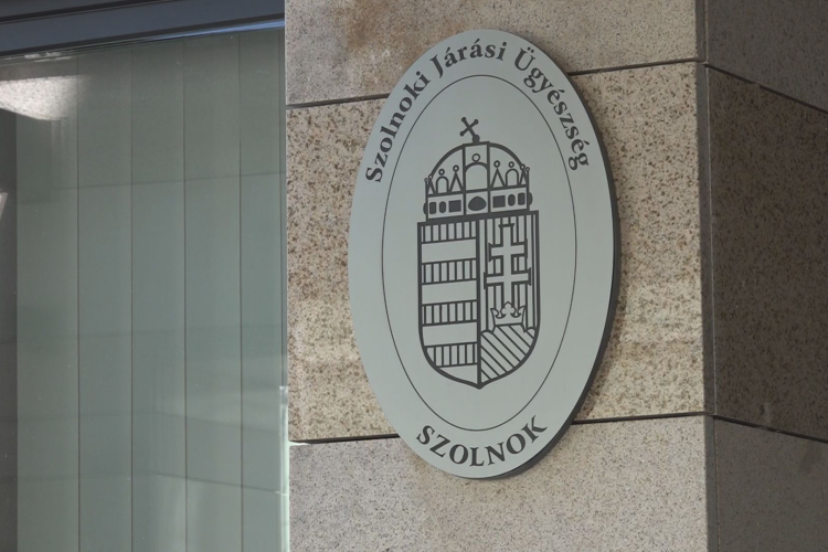 5,5 MILLIÓ FT ÉRTÉKBEN LOPTAK FÖLDKÁBELEKET