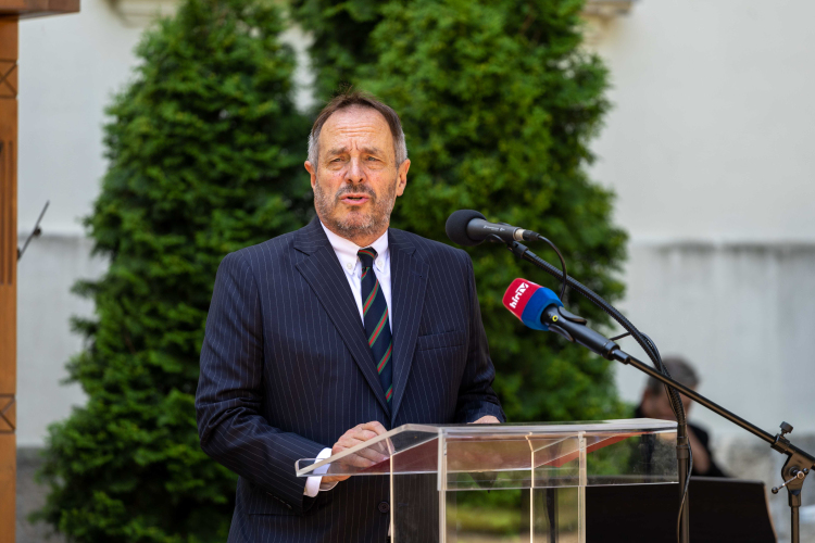 MEGEMLÉKEZÉS A NEMZETI ÖSSZETARTOZÁS NAPJÁN