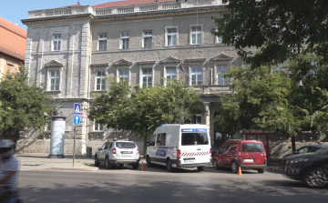 FELELŐTLEN SOFŐR