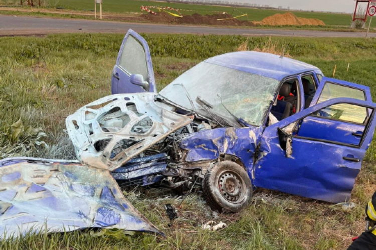 Két autó ütközött össze Fegyverneken